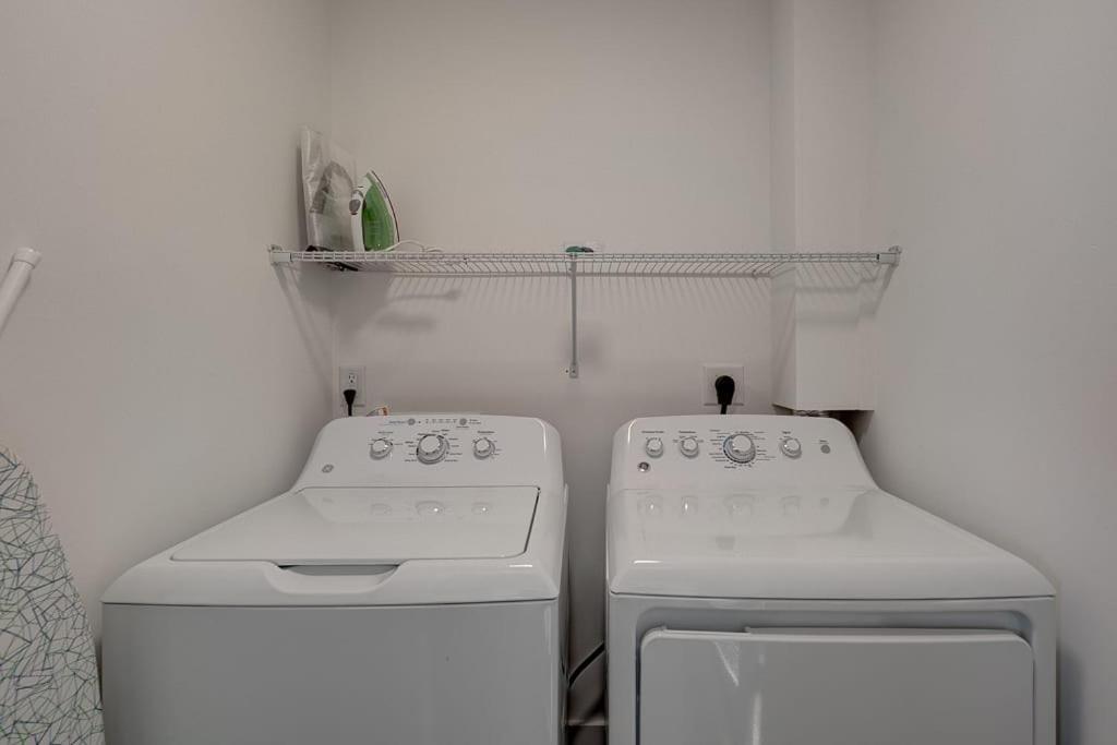 Greatly Located And Elegant 1Br With Parking Apartamento Durham Exterior foto